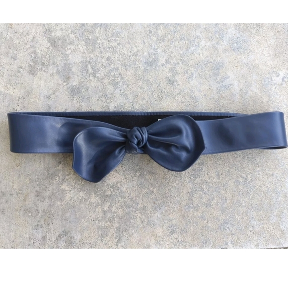 Vintage Juliette for Waist Wear Blue Leather Belt Big Bow Soft Leather - Picture 1 of 6
